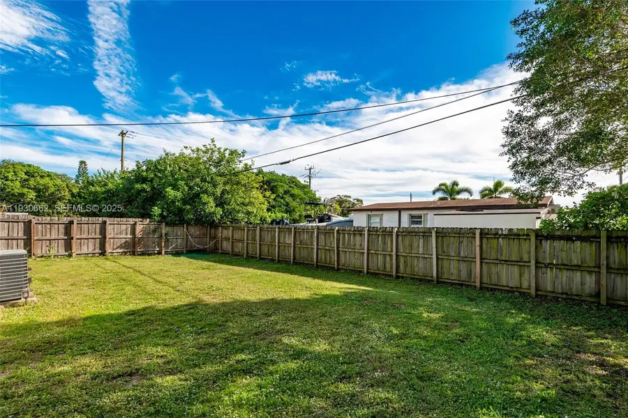 6120 SW 38th St, Davie, FL 33314 - Image #2