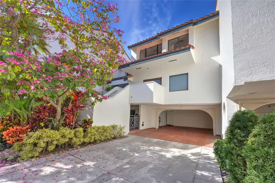 2000 S Bayshore Dr #27, Coconut Grove, FL 33133 - Image #2