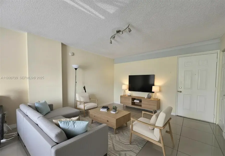 8200 SW 210th St #103, Cutler Bay, FL 33189 - Image #3