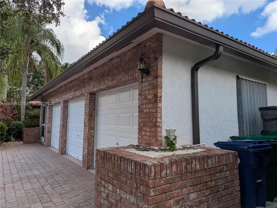 5245 NW 58th Ter, Coral Springs, FL 33067 - Image #2