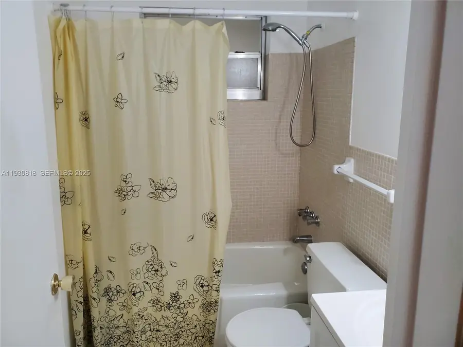 1450 Atlantic Shores Blvd #317, Hallandale Beach, FL 33009 - Image #3