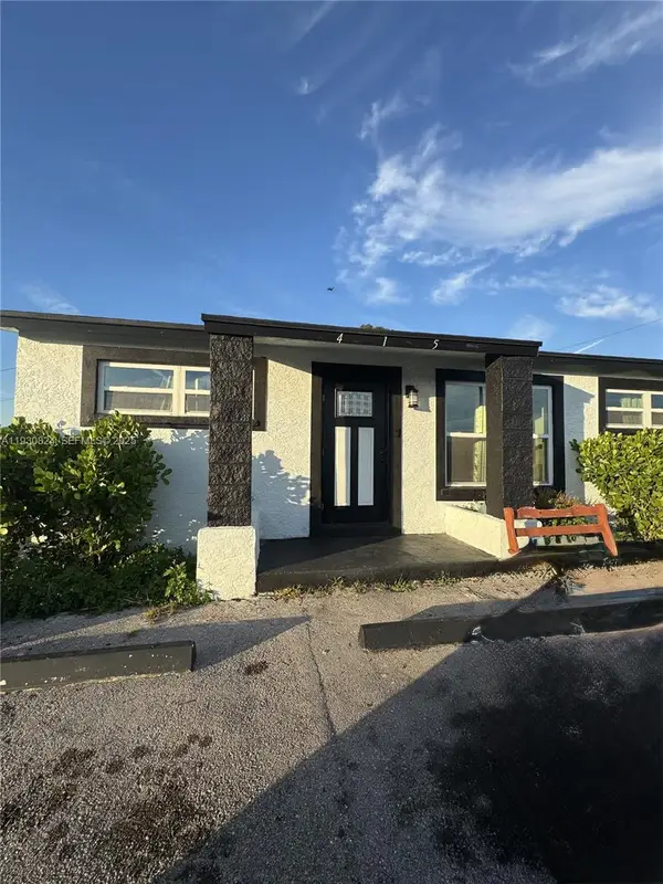 415 SE 4th St, South Bay, FL 33493