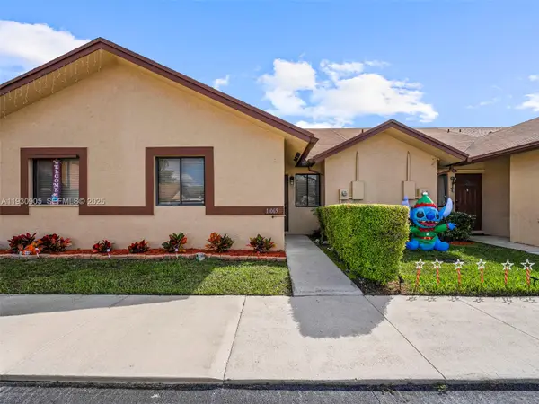 11065 NW 38th Pl, Sunrise, FL 33351