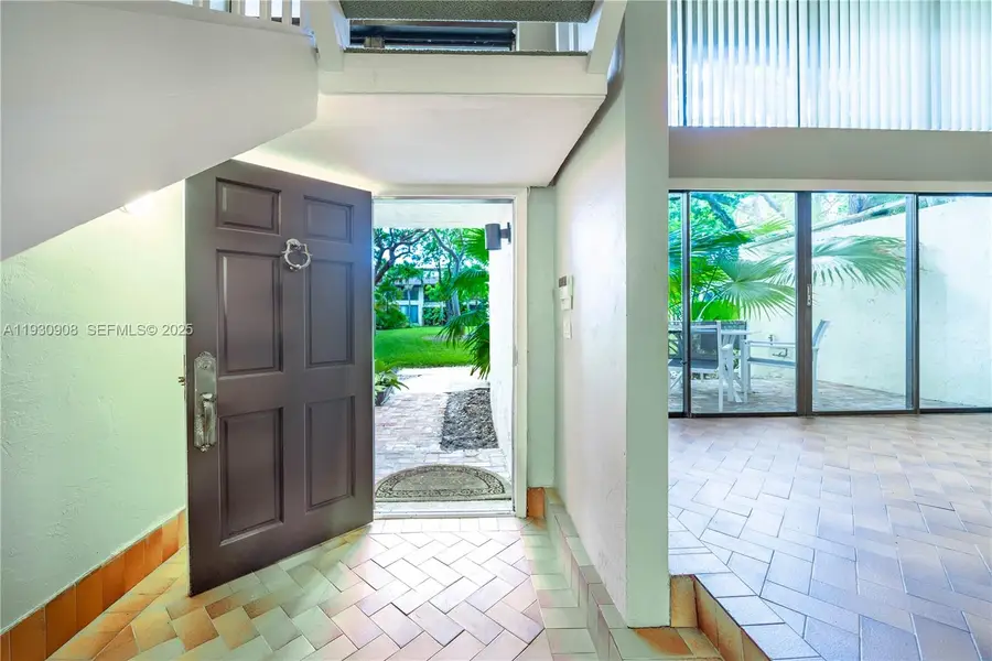 19212 NE 25th Ave #283D, Miami, FL 33180 - Image #3