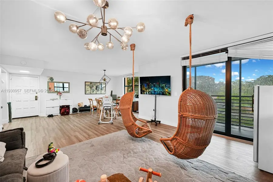 3900 N Hills Dr #303, Hollywood, FL 33021 - #3