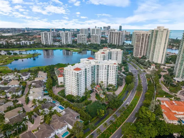 19900 E Country Club Dr #616, Aventura, FL 33180