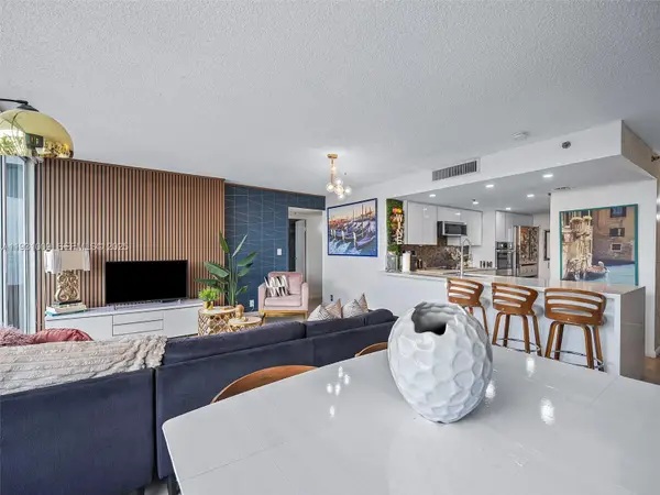 7601 E Treasure Dr #711, North Bay Village, FL 33141