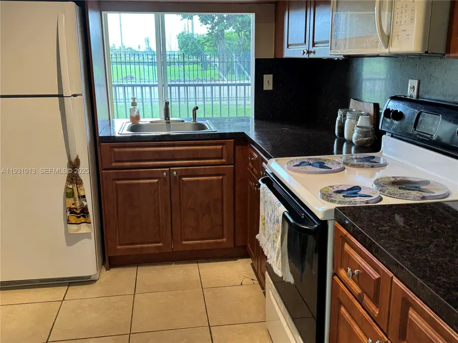 9411 SW 4th St #111, Miami, FL 33174 - Image #3