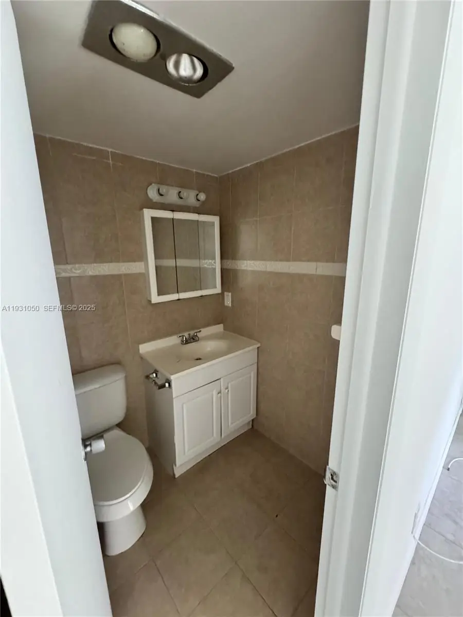 18 Hastings B #18, West Palm Beach, FL 33417 - Image #2
