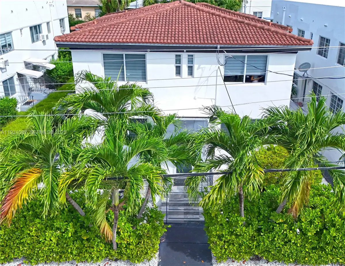 815 W 39th St, Miami Beach, FL 33140 - Image #1