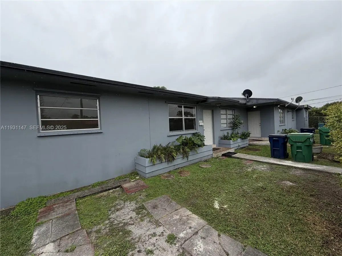 7200 SW 22nd St, Miami, FL 33155 - Image #1