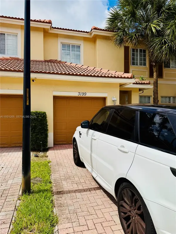 3199 NW 32nd Ter, Oakland Park, FL 33309