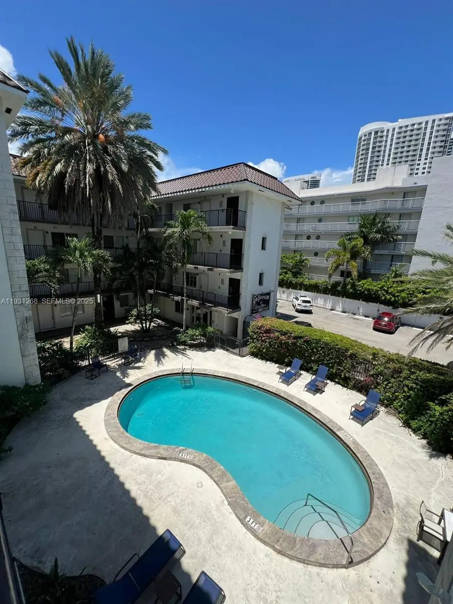 924 SE 2nd St #19, Fort Lauderdale, FL 33301 - Image #2