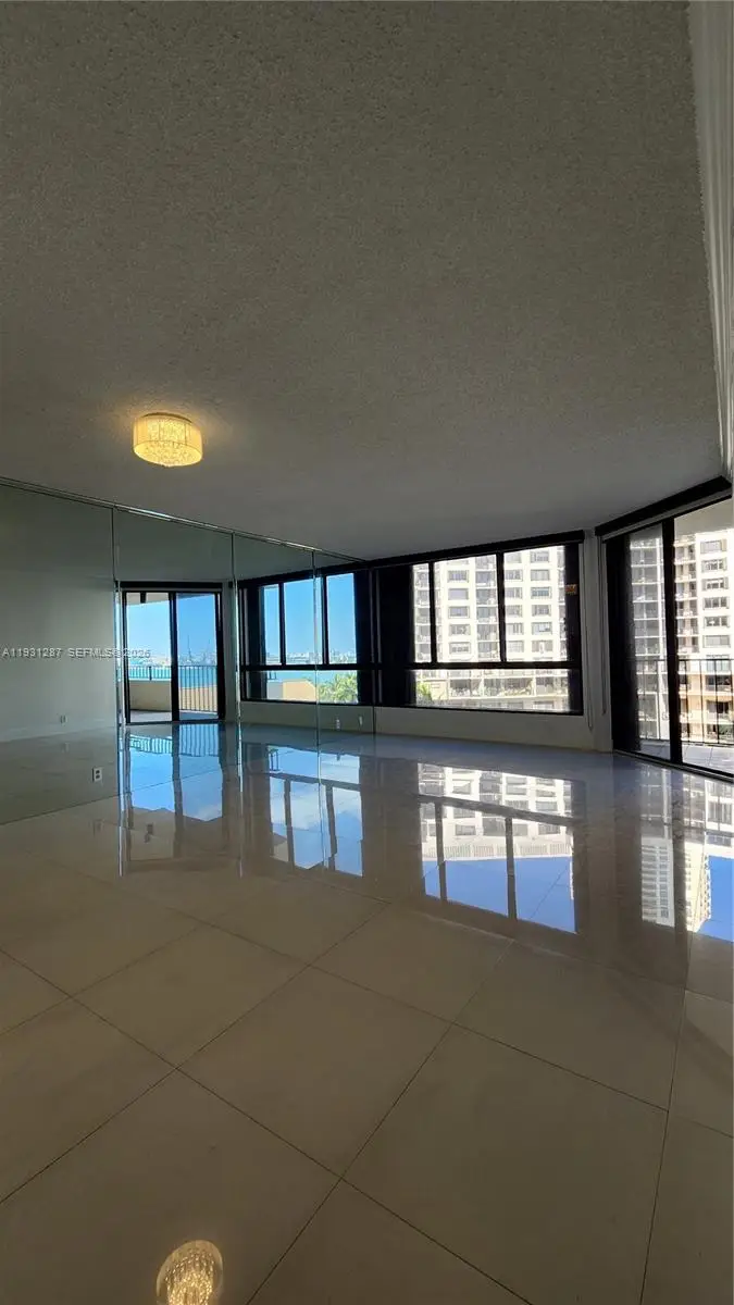 520 Brickell Key Dr #A802, Miami, FL 33131 - Image #2