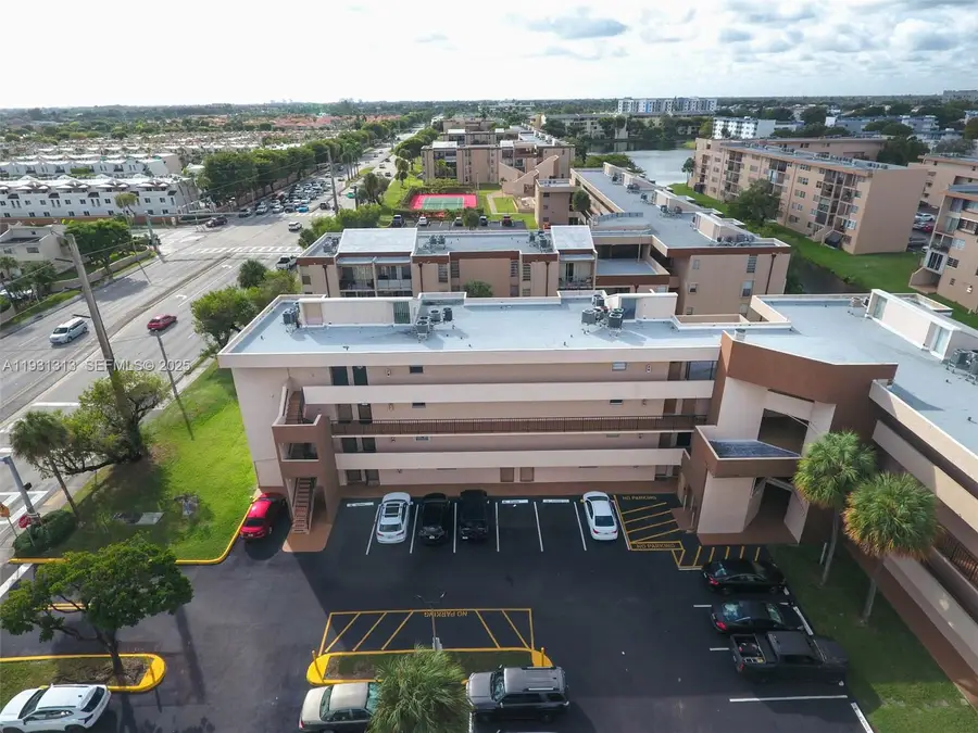 706 NW 87th Ave #212, Miami, FL 33172 - Image #2