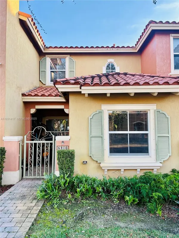 5910 Siena Ln #5910, Hollywood, FL 33021