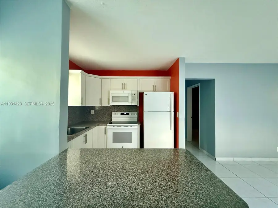 1301 N 12th Ct #4B, Hollywood, FL 33019 - Image #3