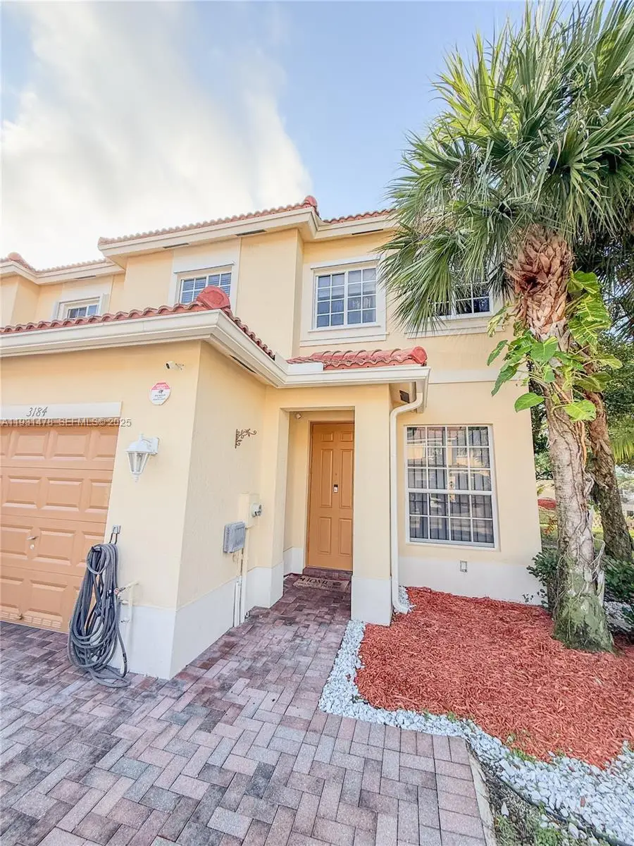 3184 NW 32nd St, Oakland Park, FL 33309 - Image #3