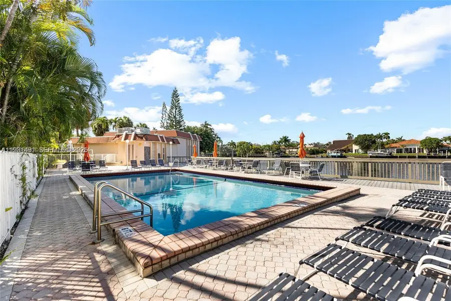 2101 Atlantic Shores Blvd #218, Hallandale Beach, FL 33009 - Image #2