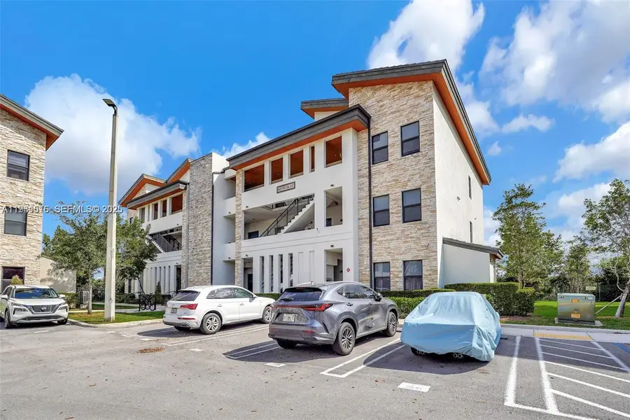 8025 NW 104th Ave #23, Doral, FL 33178 - Image #2