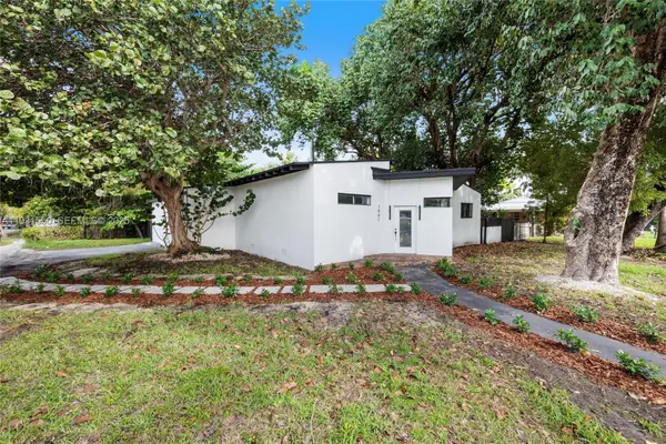 1001 NE 82nd St, Miami, FL 33138