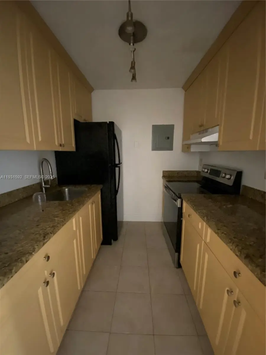 295 NW 72nd Ave #204, Miami, FL 33126 - Image #3