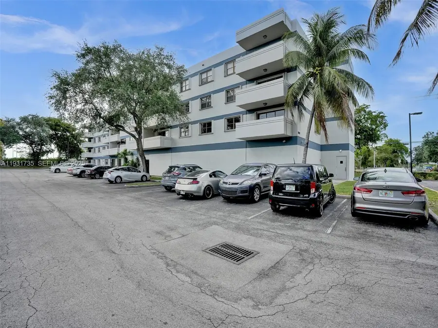 1891 N 61st Ave #B215, Hollywood, FL 33024 - Image #3