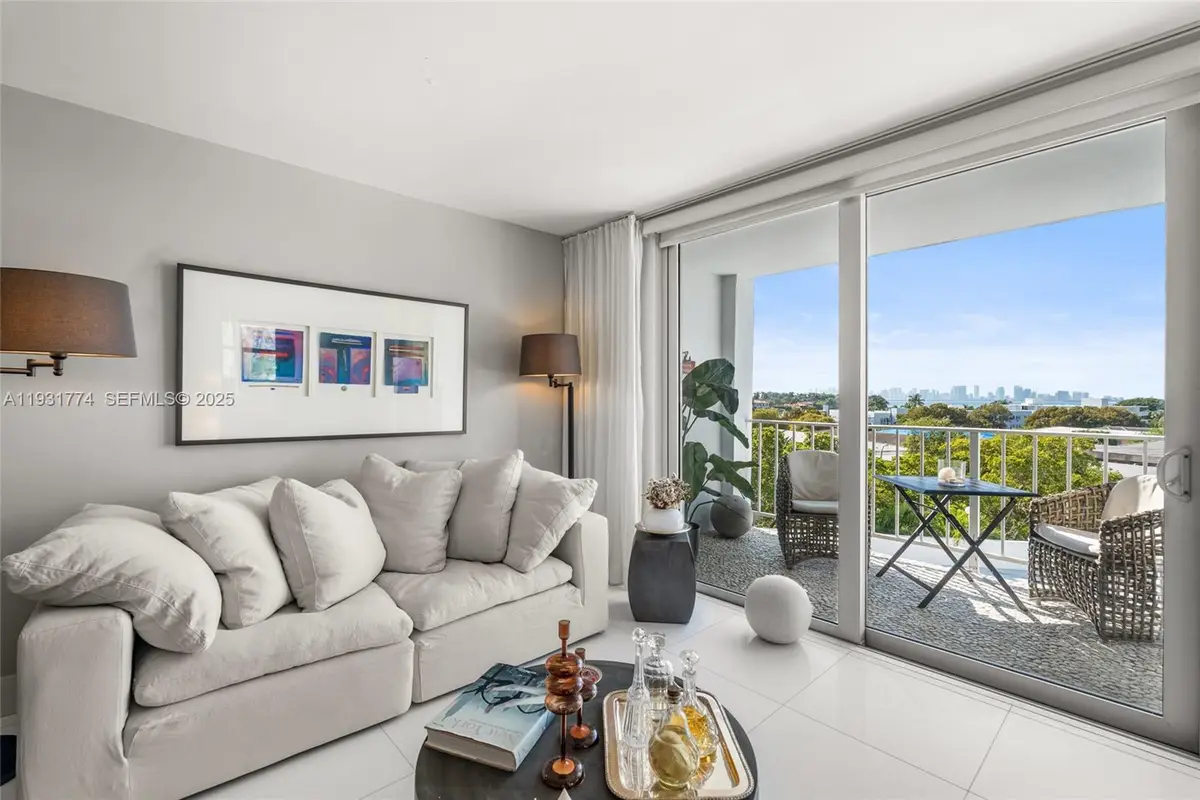 6900 Bay Dr #5K, Miami Beach, FL 33141 - Image #1