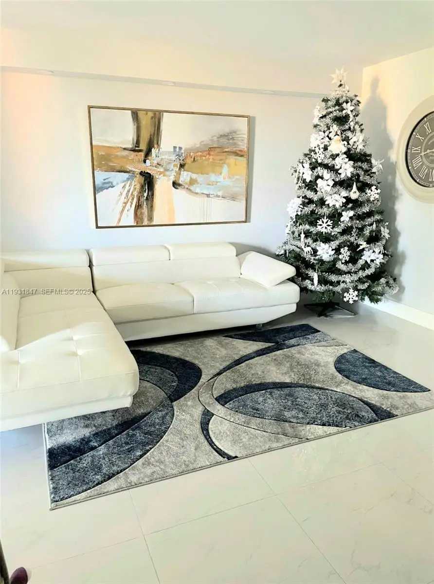 9410 W Flagler St #409, Miami, FL 33174 - Image #2