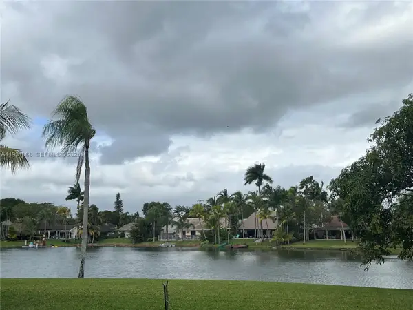 8871 SW 57th Ct, Cooper City, FL 33328