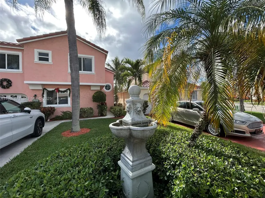606 SE Trafalgar Ct, Dania Beach, FL 33004 - Image #3