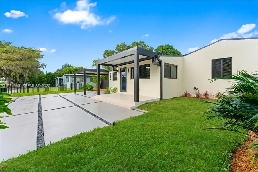 4555 SW 2nd St, Miami, FL 33134 - Image #3