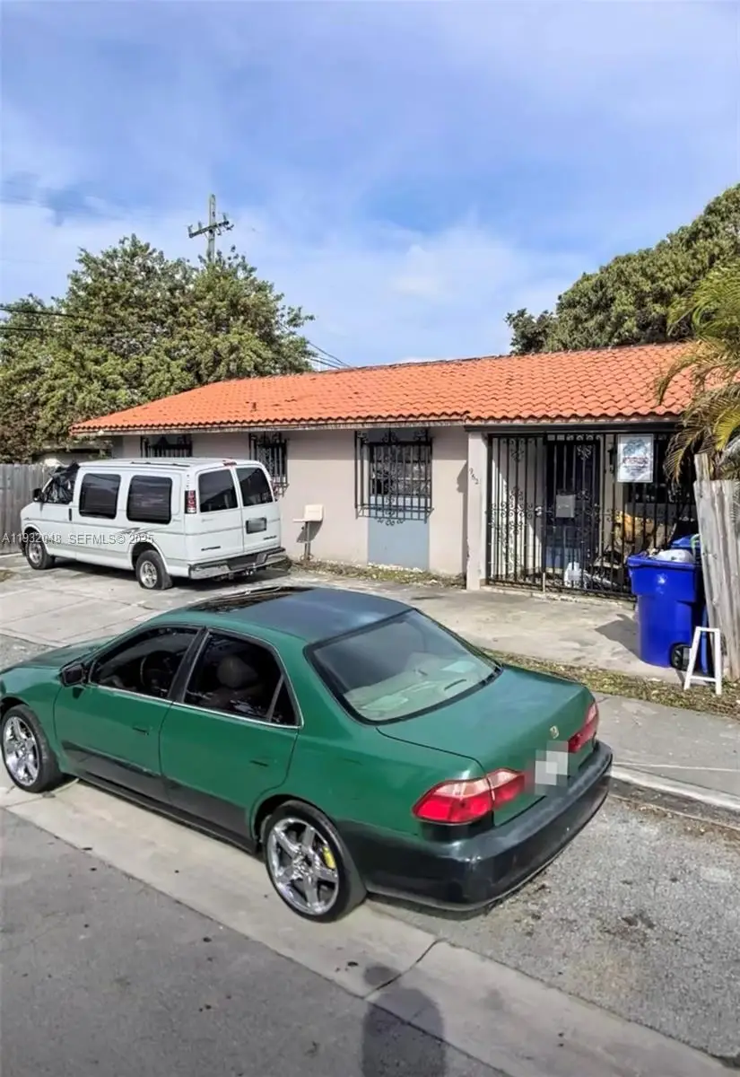 960 SW 13th Ct, Miami, FL 33135 - Image #3