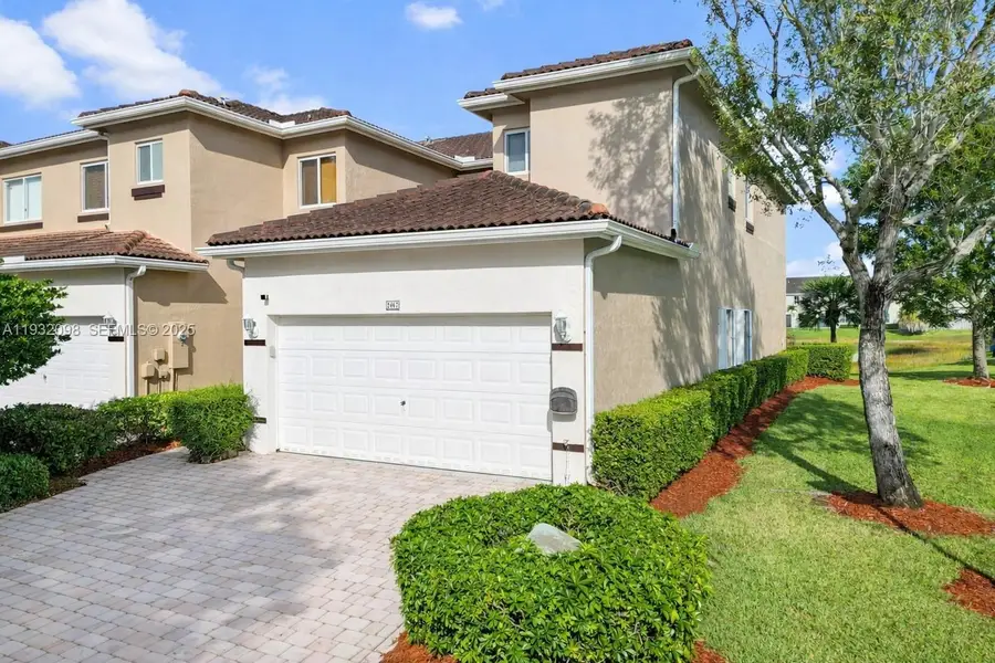2467 SE 19th St, Homestead, FL 33035 - Image #2