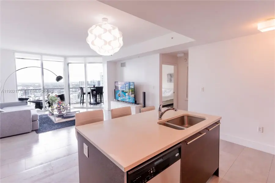 1900 N Bayshore Dr #3514, Miami, FL 33132 - Image #3