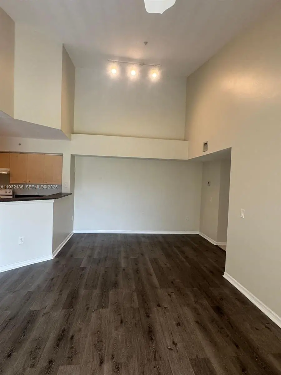 4041 San Marino Blvd #308, West Palm Beach, FL 33409 - Image #2