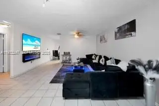 4457 NW 185th St, Miami Gardens, FL 33055 - Image #2