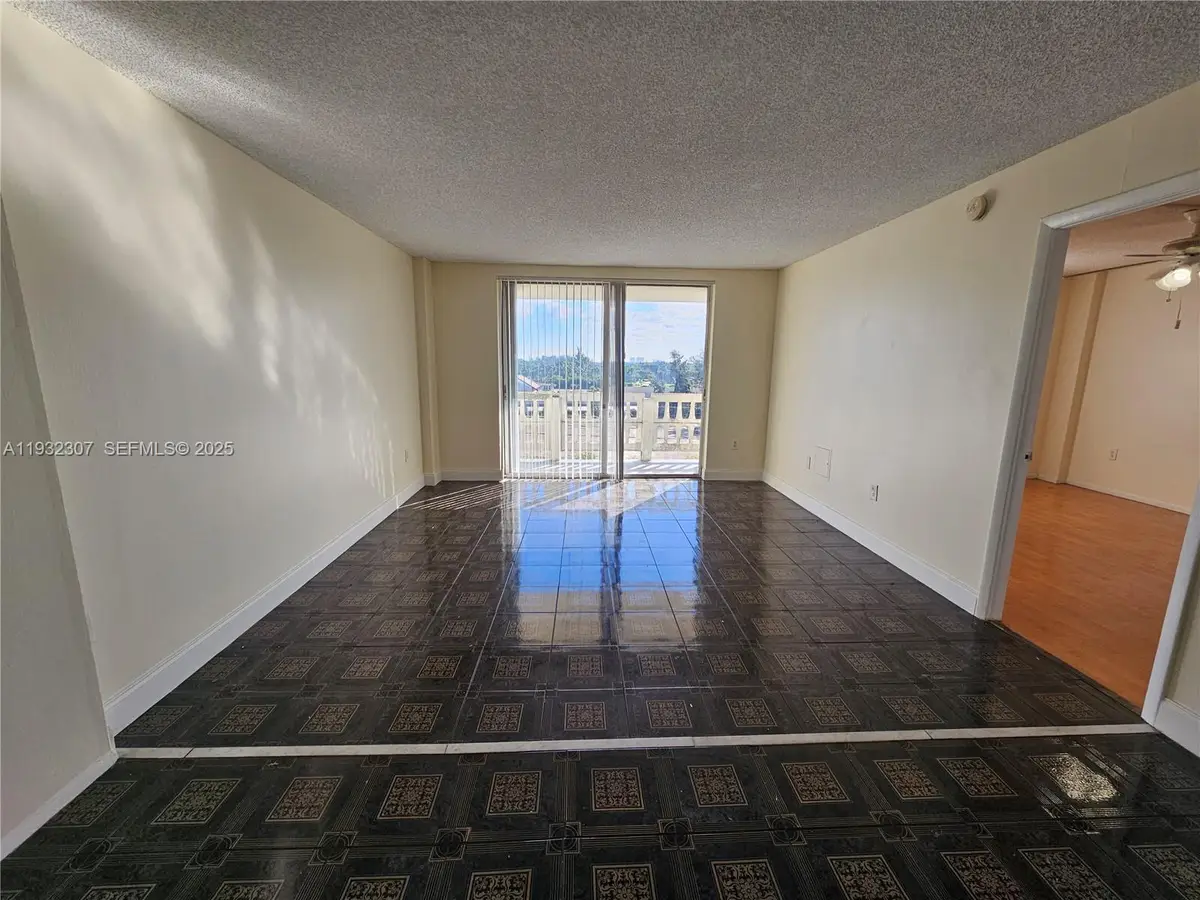 15600 NW 7th Ave #704, Miami, FL 33169 - Image #1