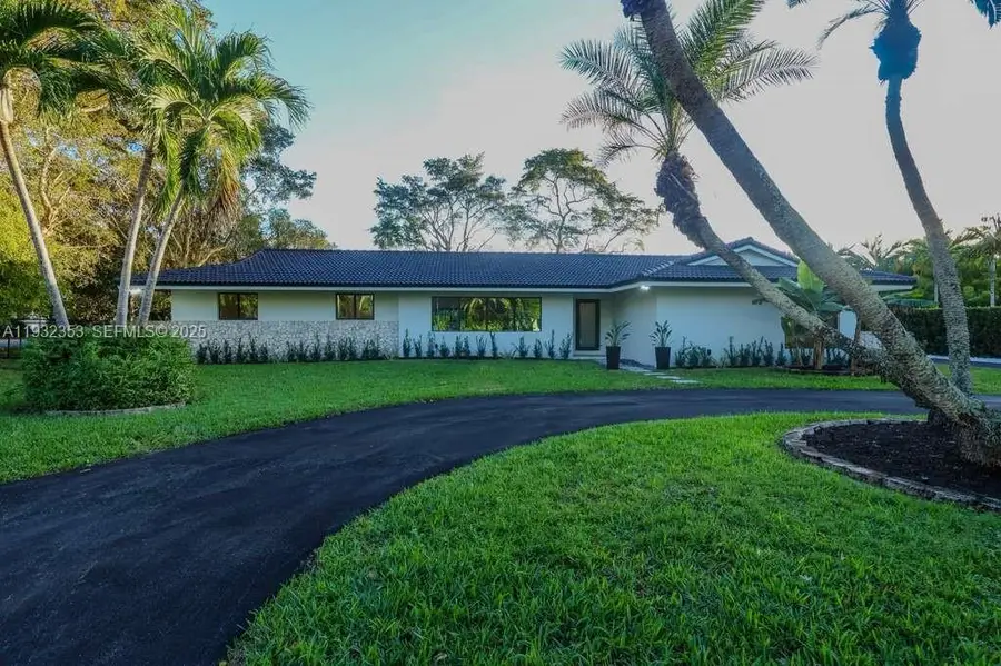 7700 SW 168th Ter, Palmetto Bay, FL 33157 - Image #2