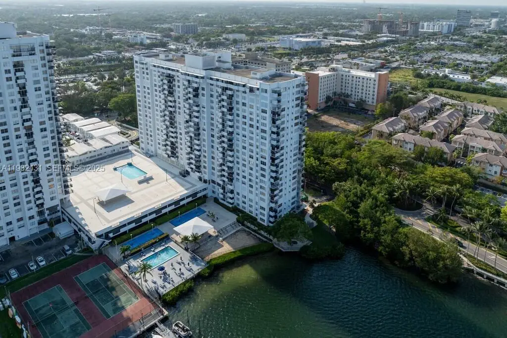 2780 NE 183rd St #1805, Aventura, FL 33160 - Image #1