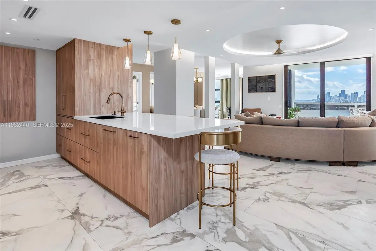 9 Island Ave #2104, Miami Beach, FL 33139 - Image #1