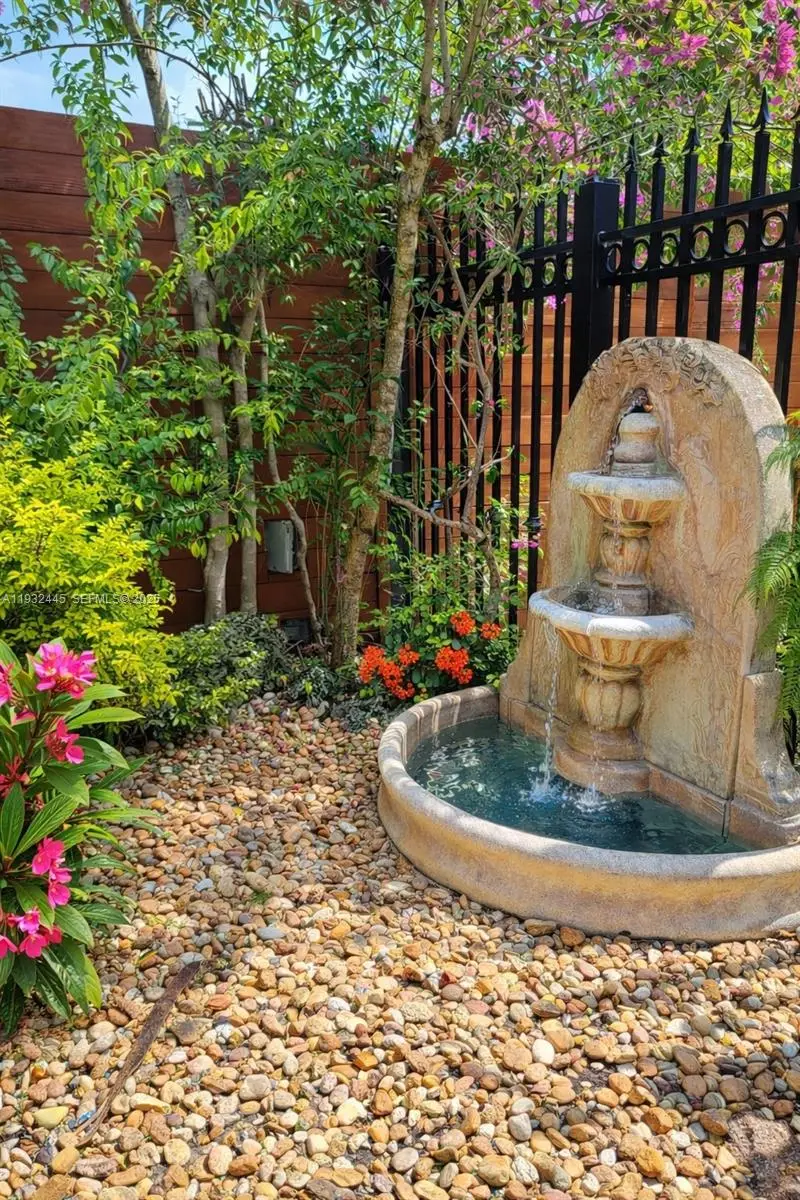 2928 Louise St, Miami, FL 33133 - Image #3