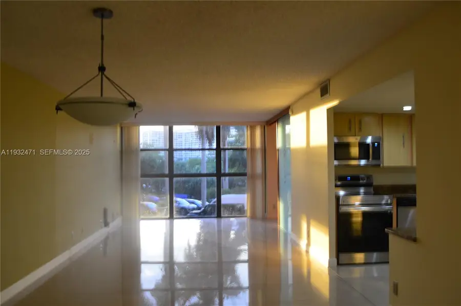 200 Leslie Dr #303, Hallandale Beach, FL 33009 - Image #3