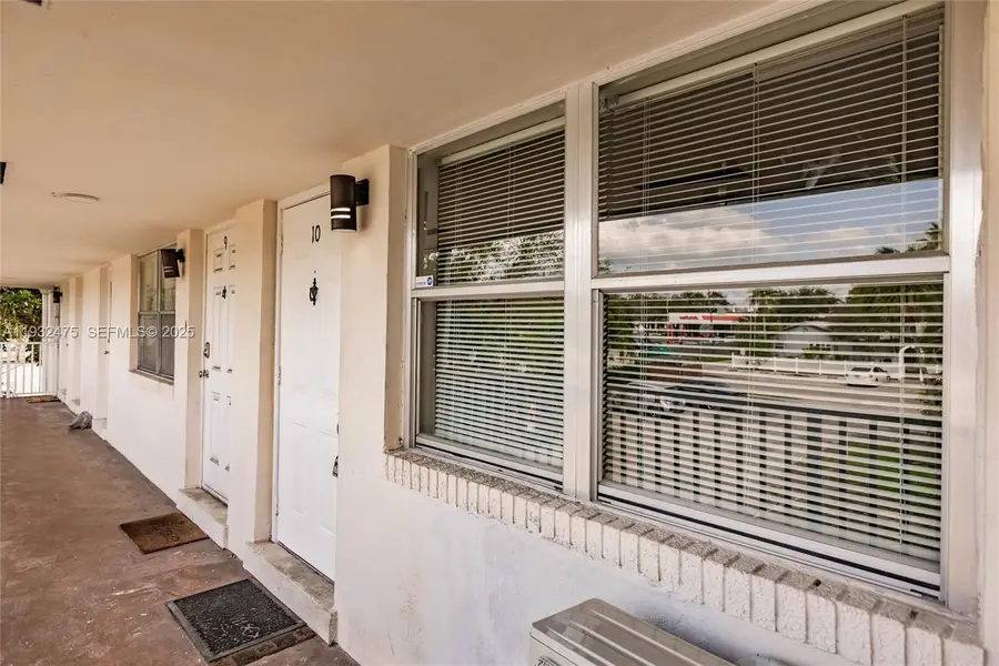 1816 Mckinley St #10, Hollywood, FL 33020 - Image #3