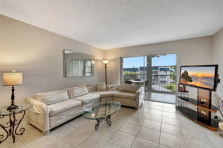 7897 Golf Cir Dr #309, Margate, FL 33063 - Image #2
