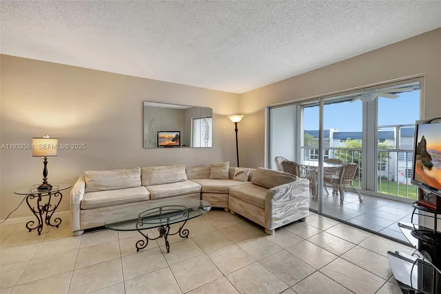 7897 Golf Cir Dr #309, Margate, FL 33063 - Image #3