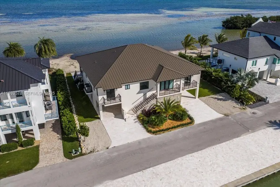 126 SE Sunrise Dr, Marathon, FL 33050 - Image #3