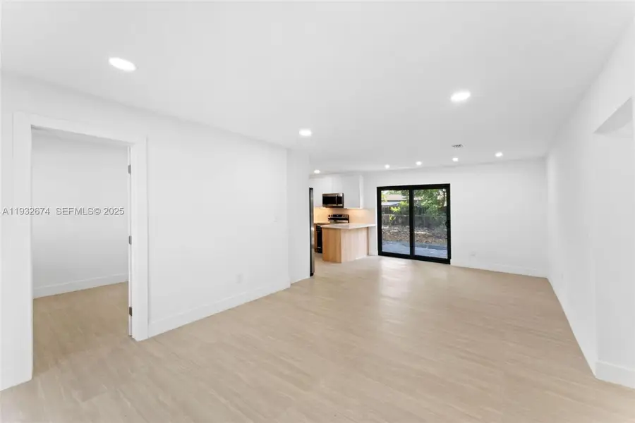 17211 NW 43rd Ave, Miami Gardens, FL 33055 - Image #3