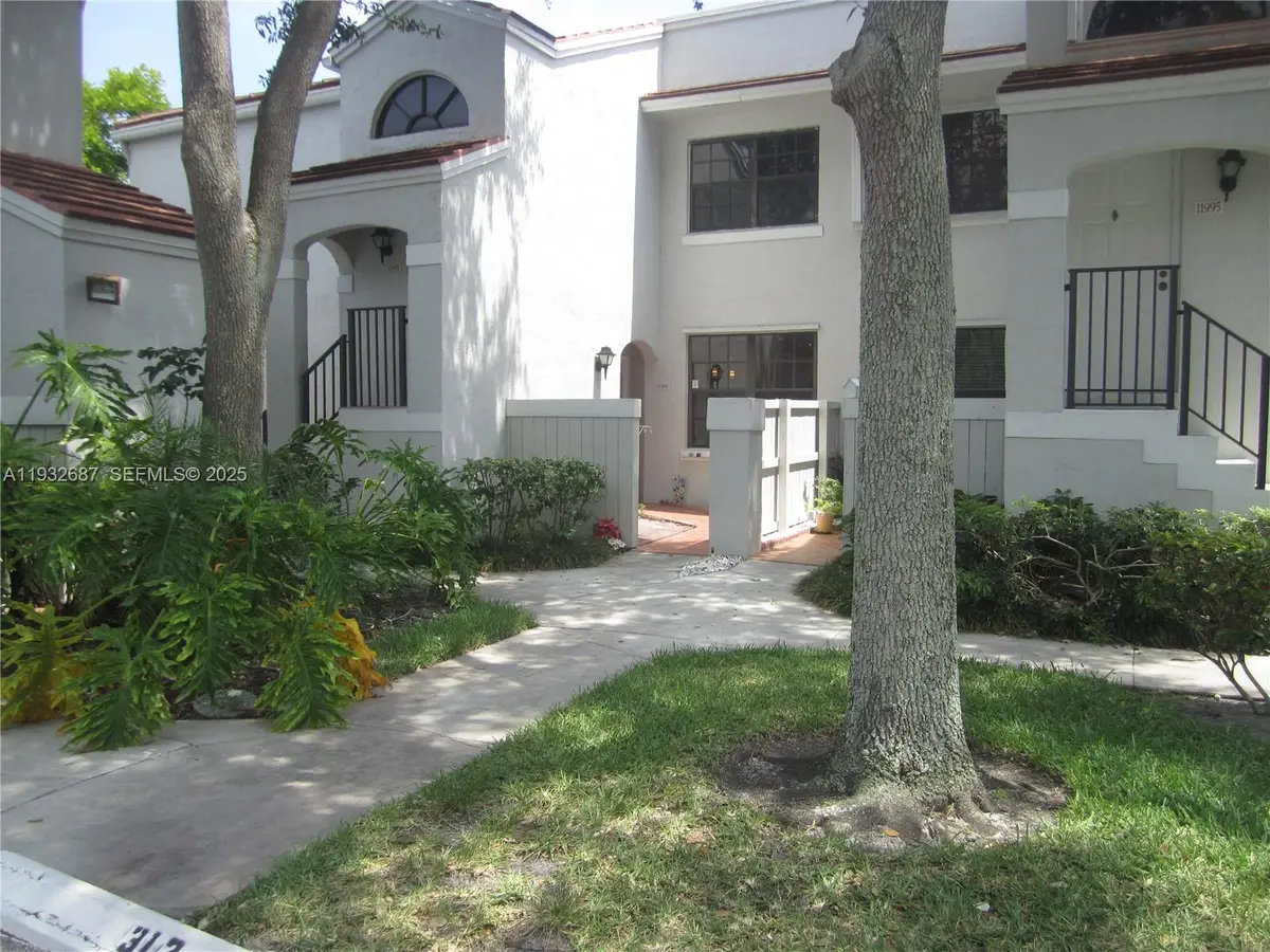 11989 NW 11th St #11989, Pembroke Pines, FL 33026 - Image #1