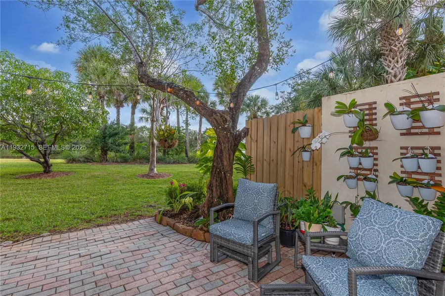 17006 NW 22nd St, Pembroke Pines, FL 33028 - Image #2